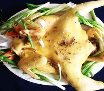 416. Gà ta hấp hành (1 con)