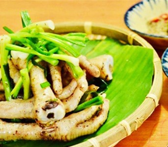 435. Chân gà hấp hành